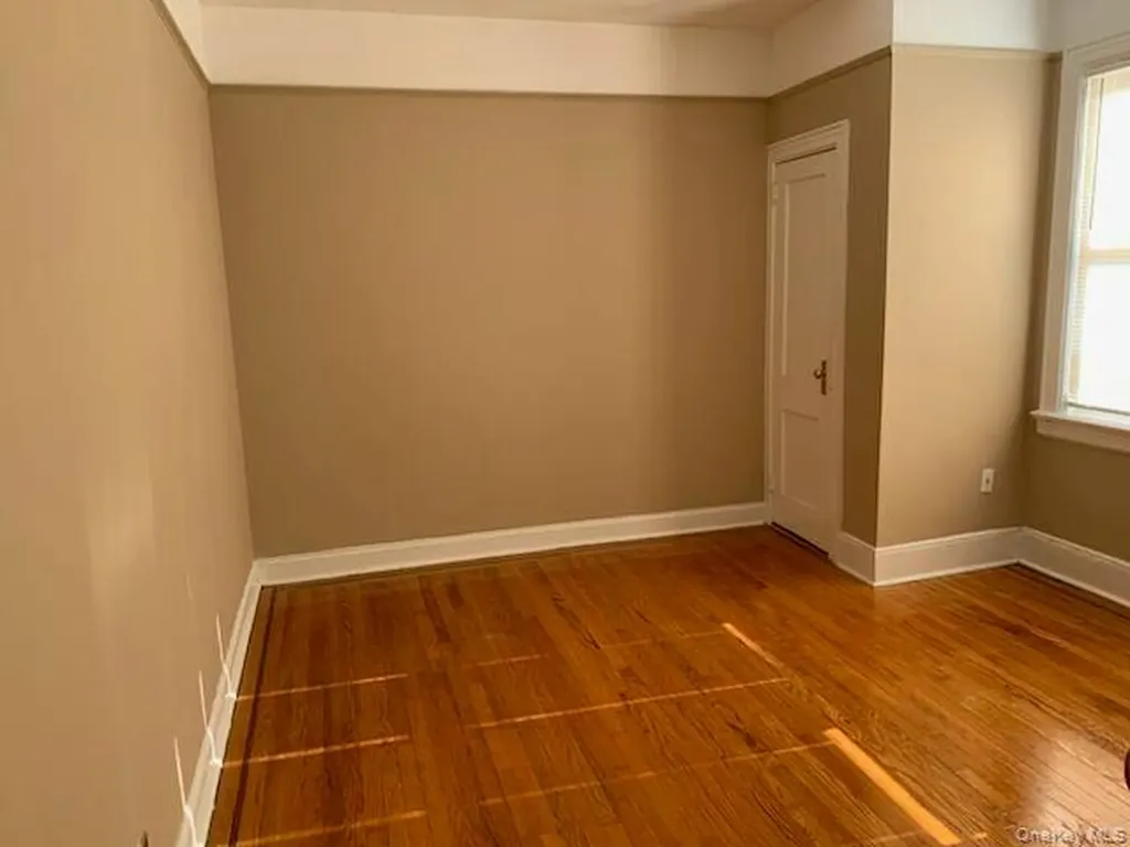5869 59th Street Maspeth NY 11378