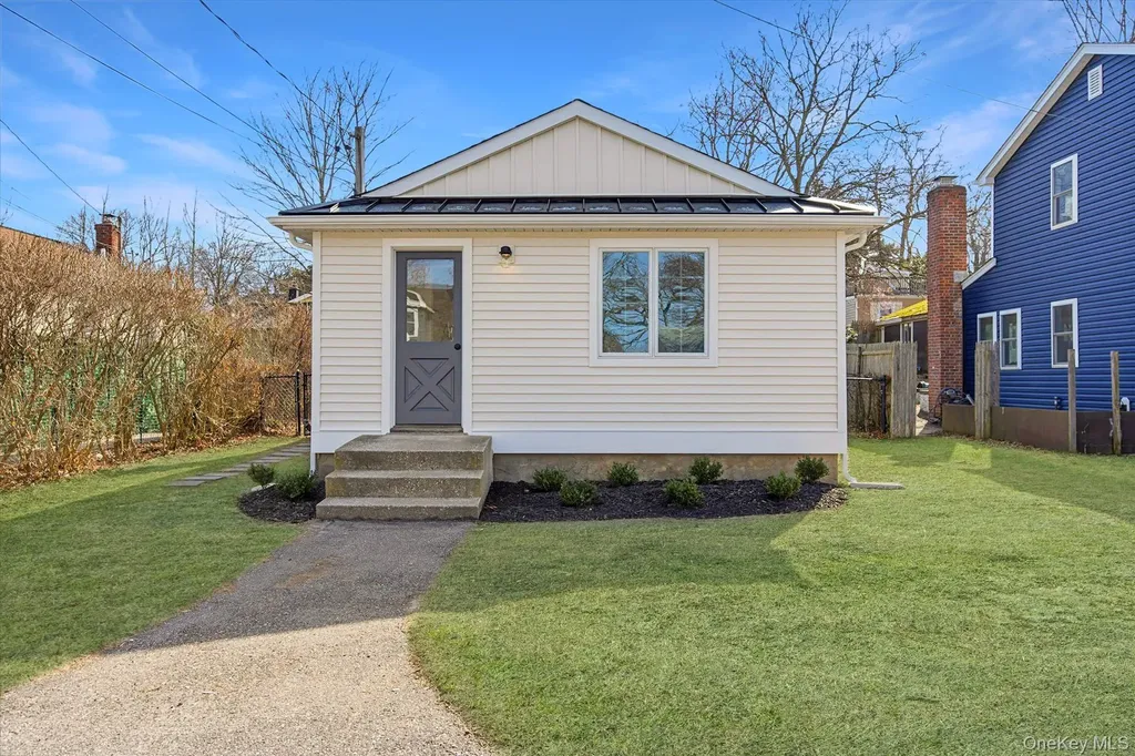 27 Vine Road Rocky Point NY 11778