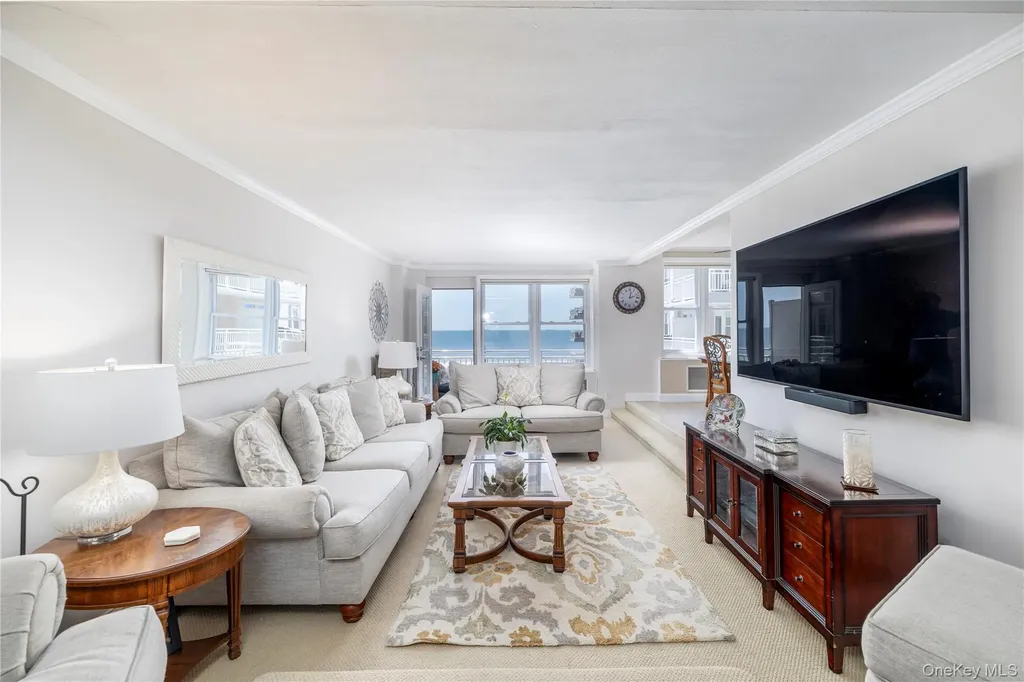 522 Shore Road Long Beach NY 11561