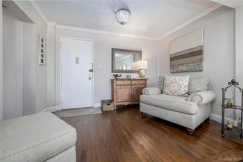 522 Shore Road Long Beach NY 11561