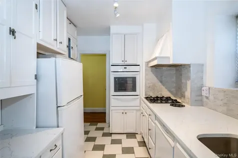 1273 North Avenue New Rochelle NY 10804