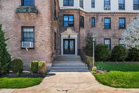 1273 North Avenue New Rochelle NY 10804