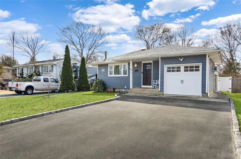 58 Pentmoor Drive Mastic NY 11950