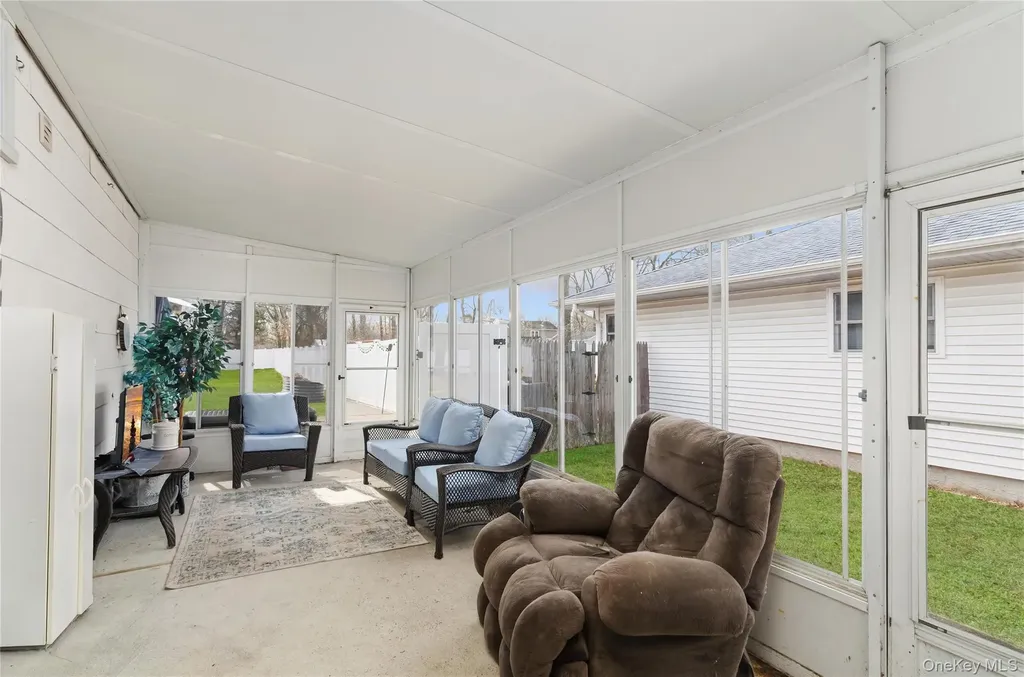 58 Pentmoor Drive Mastic NY 11950