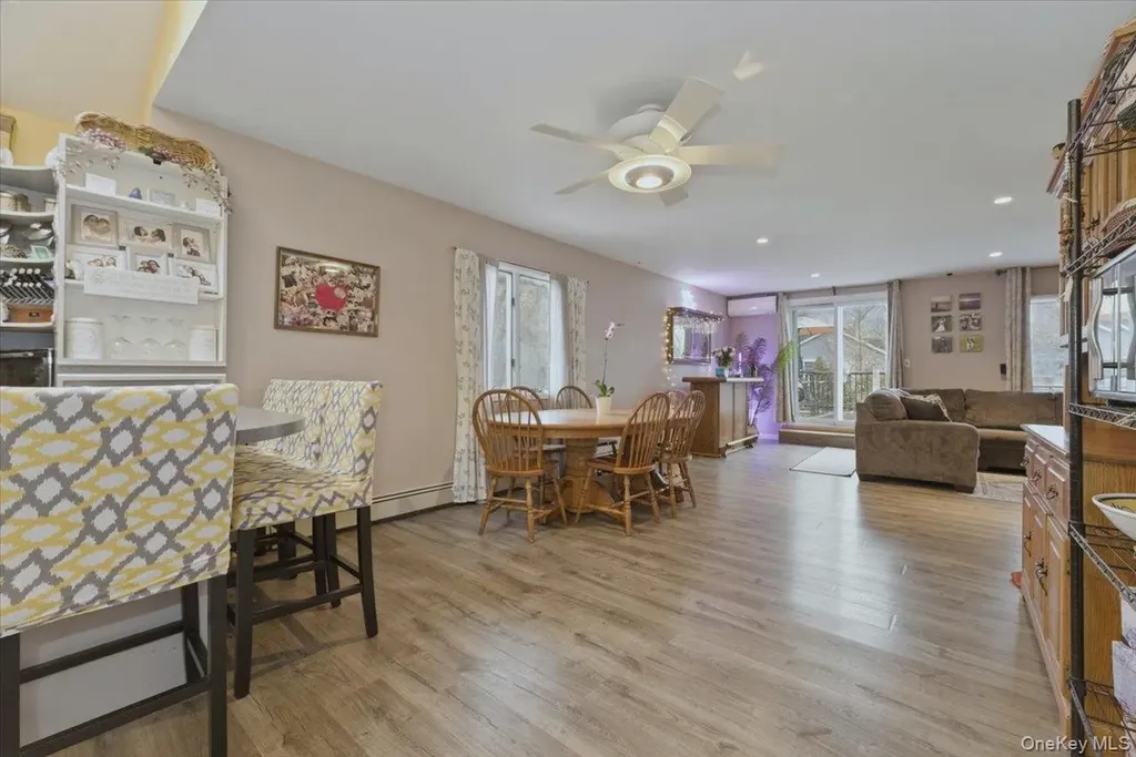 85 Spencer Avenue Lynbrook NY 11563