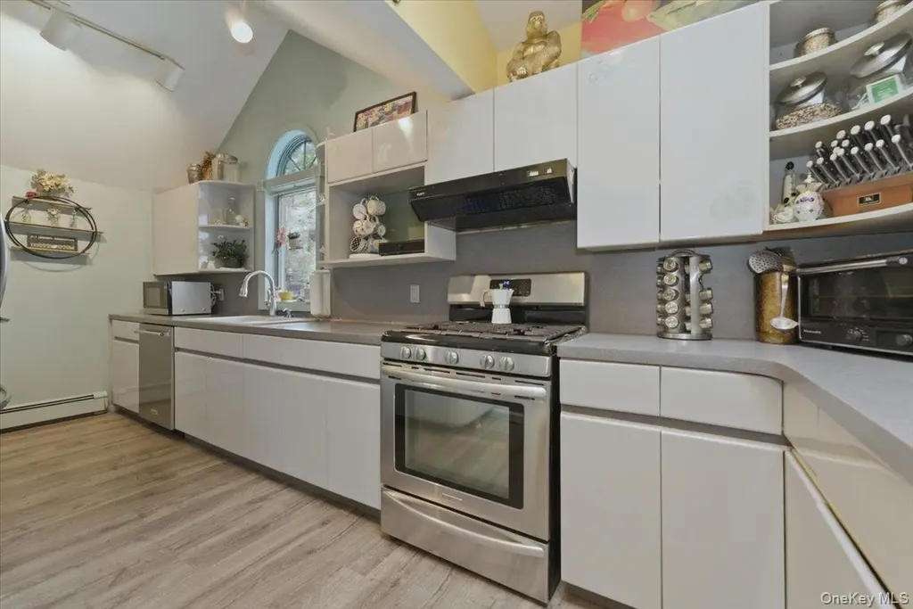 85 Spencer Avenue Lynbrook NY 11563