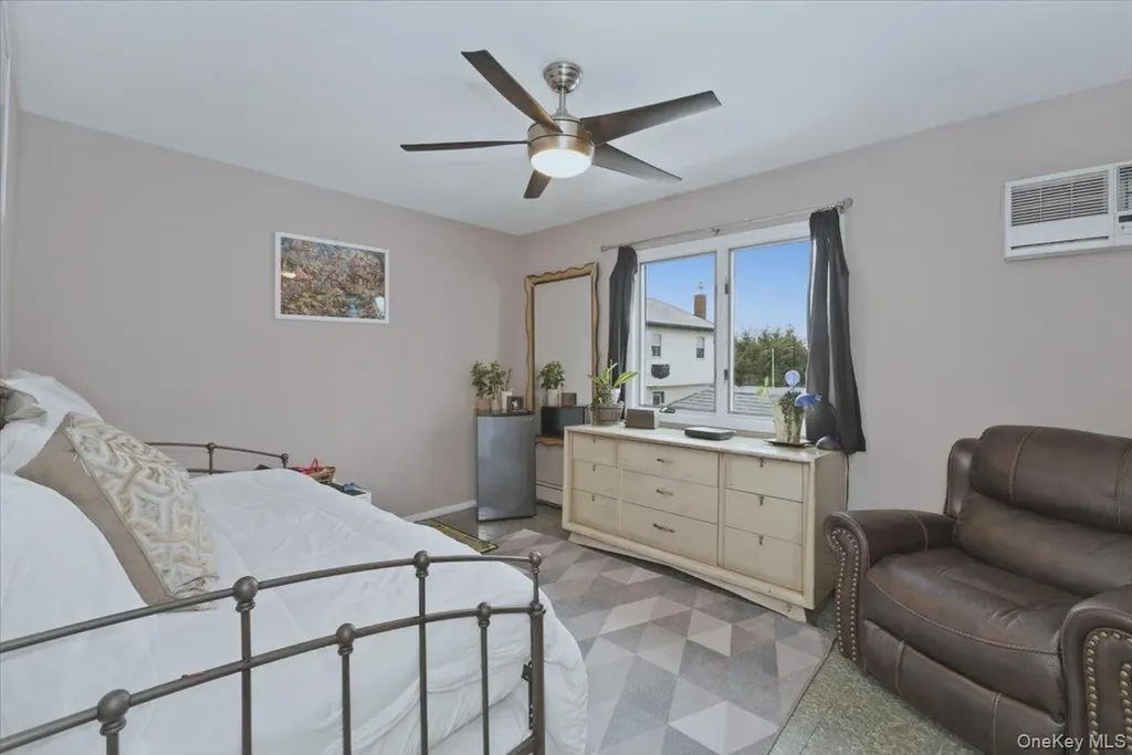 85 Spencer Avenue Lynbrook NY 11563