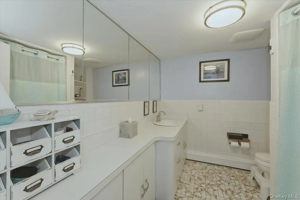 85 Spencer Avenue Lynbrook NY 11563