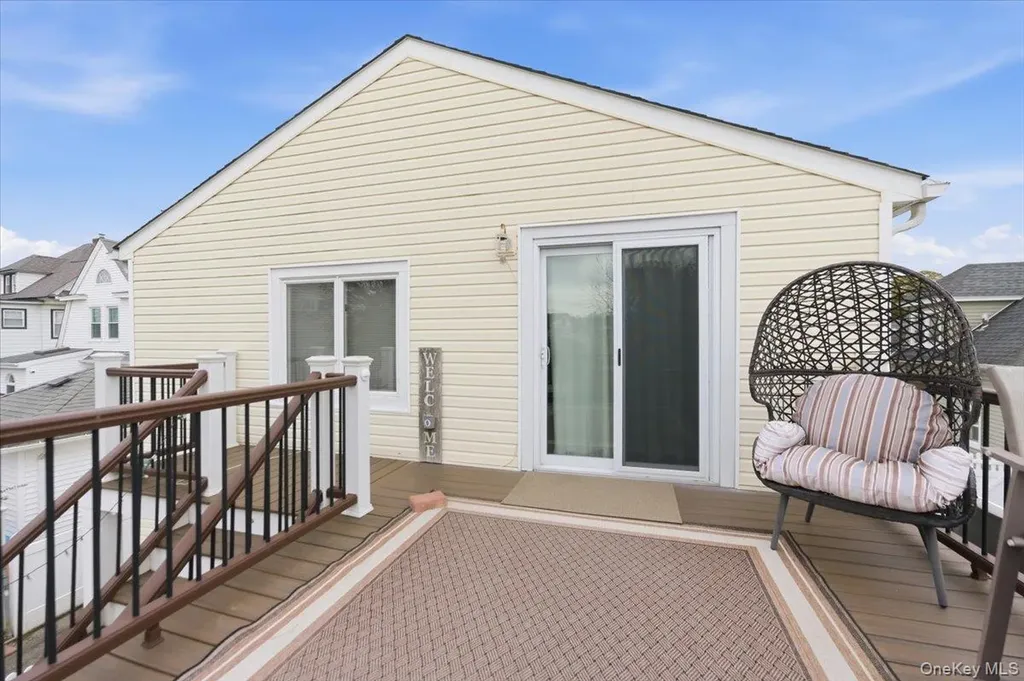 85 Spencer Avenue Lynbrook NY 11563