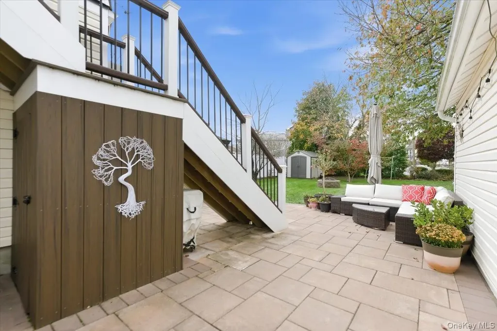85 Spencer Avenue Lynbrook NY 11563