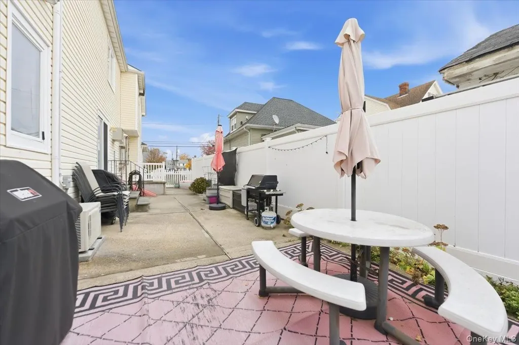 85 Spencer Avenue Lynbrook NY 11563