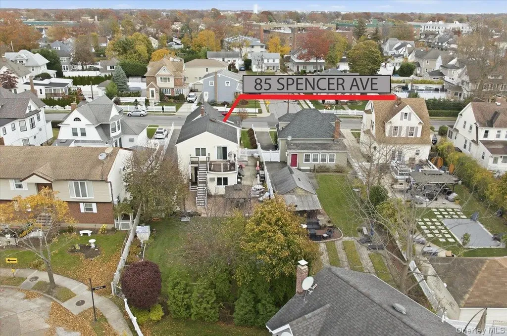 85 Spencer Avenue Lynbrook NY 11563
