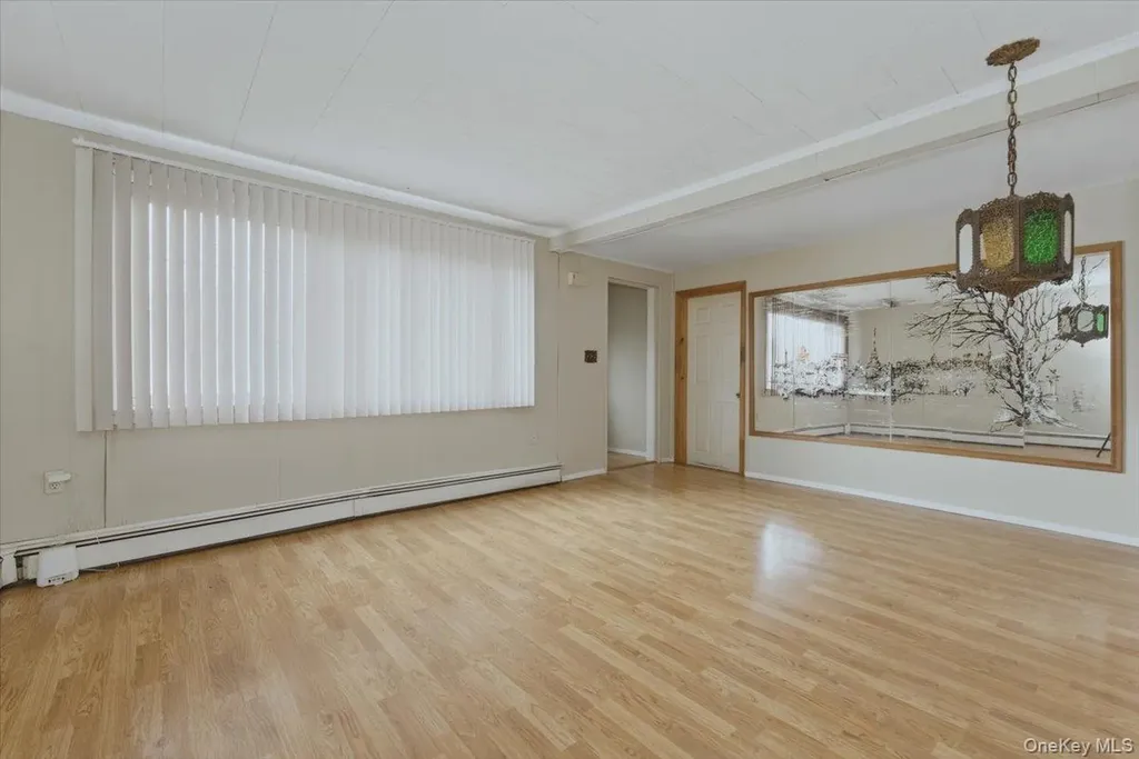 85 Spencer Avenue Lynbrook NY 11563