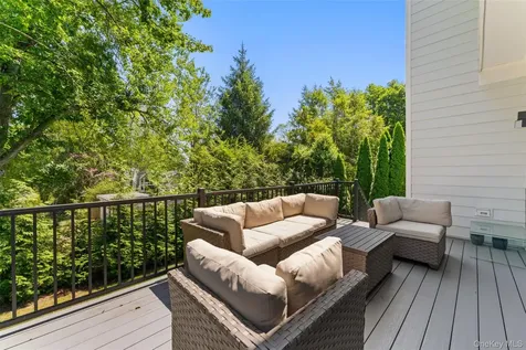 49 Fayette Road Scarsdale NY 10583