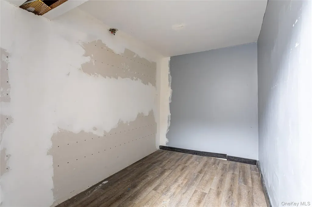 968 E 48th Street Brooklyn NY 11203