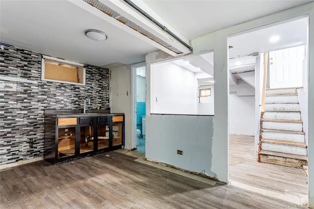 968 E 48th Street Brooklyn NY 11203