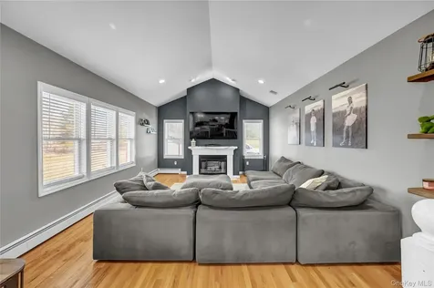 4 Natchu Court Salisbury Mills NY 12577