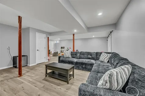 4 Natchu Court Salisbury Mills NY 12577