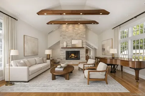 Laurel Hollow NY 11791