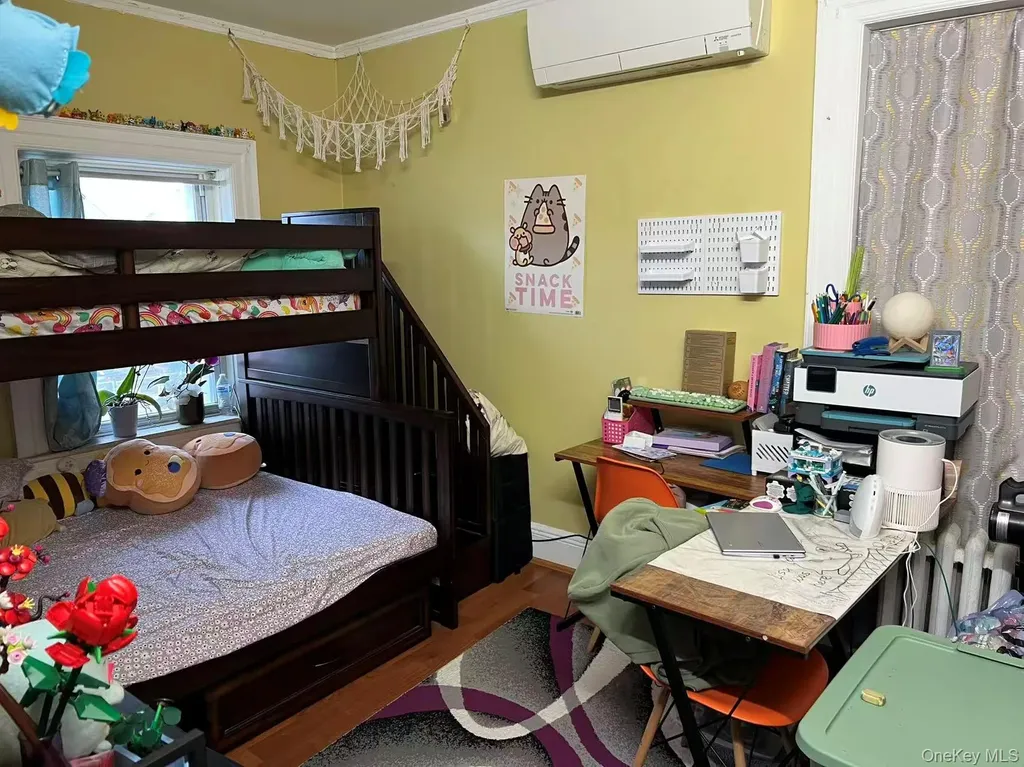 4131 Hampton Street Elmhurst NY 11373