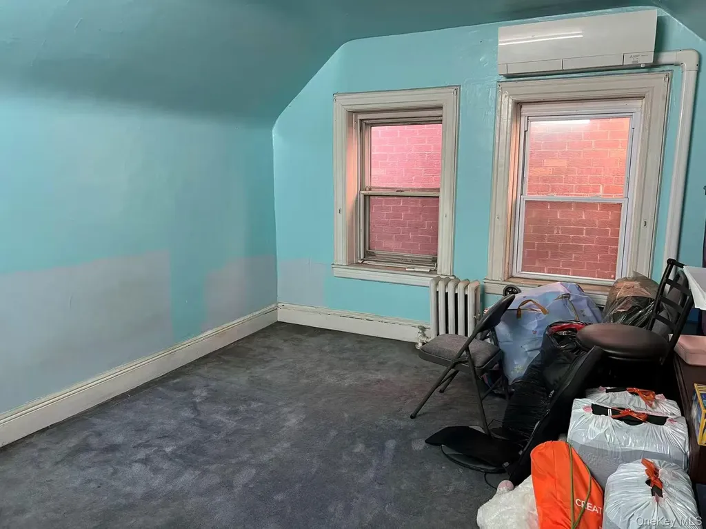 4131 Hampton Street Elmhurst NY 11373