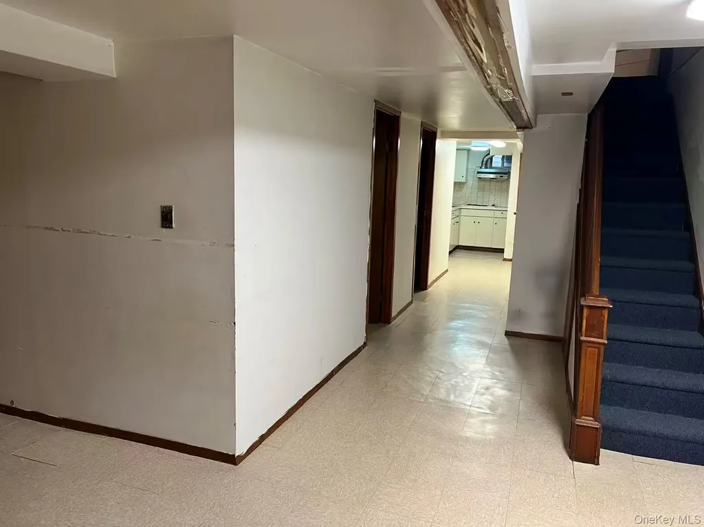 4131 Hampton Street Elmhurst NY 11373