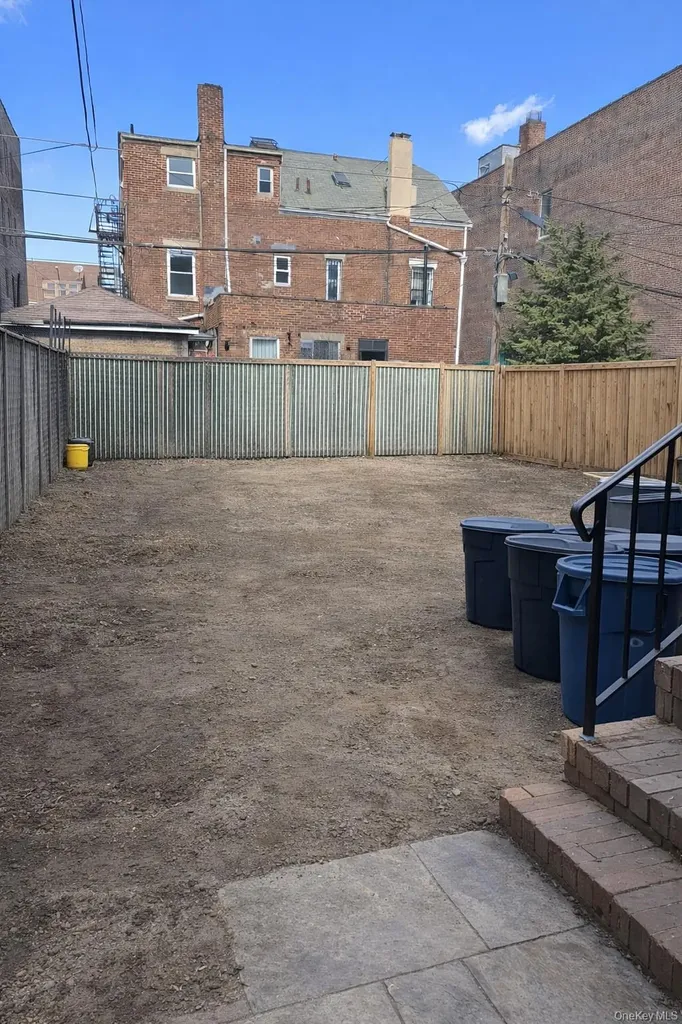 4131 Hampton Street Elmhurst NY 11373