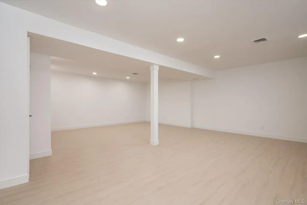 73 Stratford Road West Hempstead NY 11552