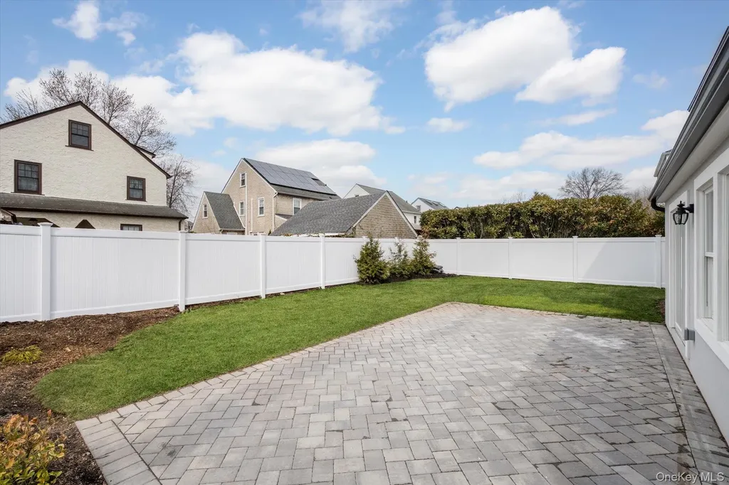 73 Stratford Road West Hempstead NY 11552
