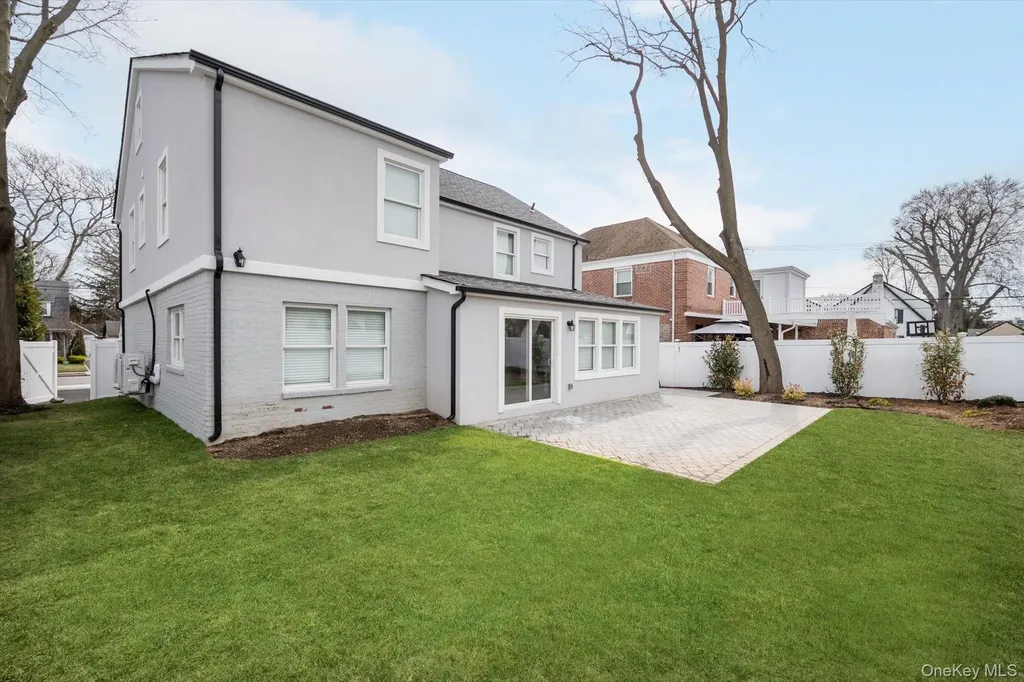 73 Stratford Road West Hempstead NY 11552