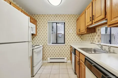 24 Carhart Avenue White Plains NY 10605