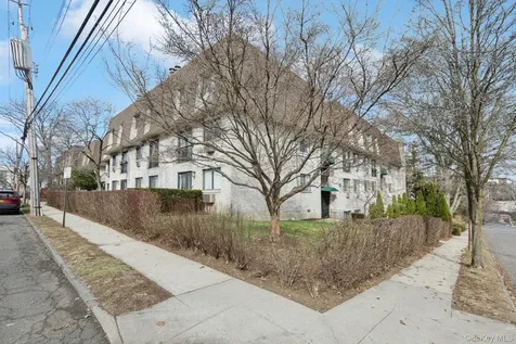 24 Carhart Avenue White Plains NY 10605