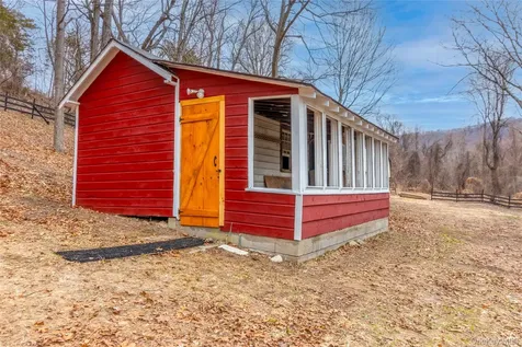 523 Shenandoah Road Hopewell Junction NY 12533