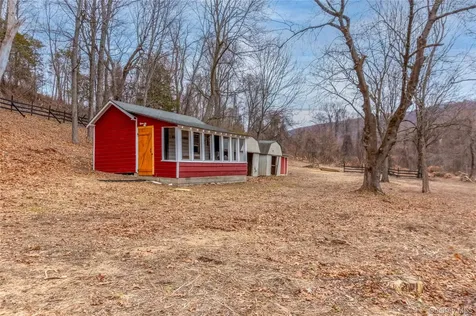 523 Shenandoah Road Hopewell Junction NY 12533