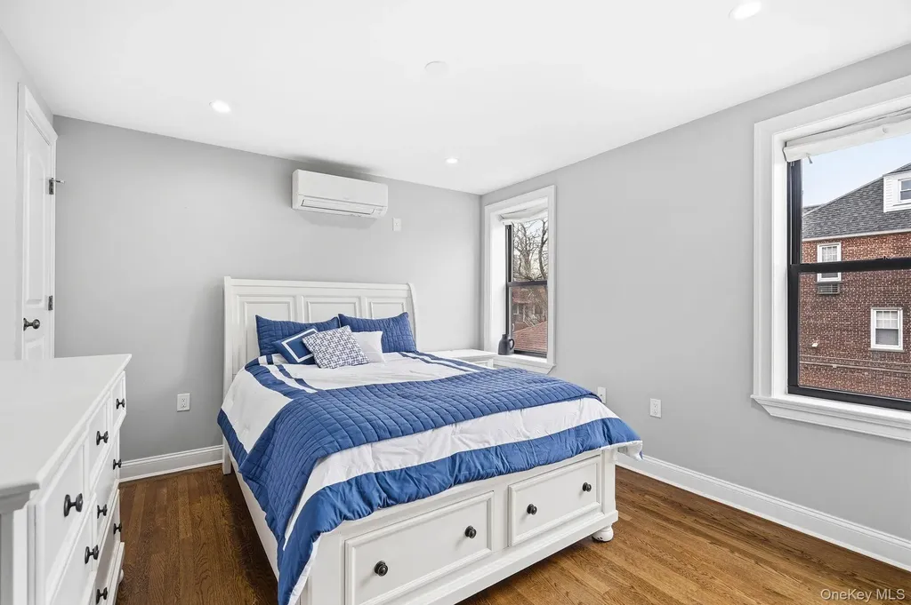 1163 Rhinelander Avenue Bronx NY 10461
