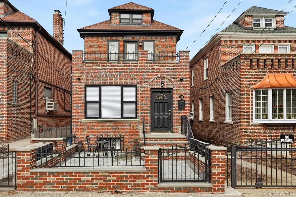 1163 Rhinelander Avenue Bronx NY 10461