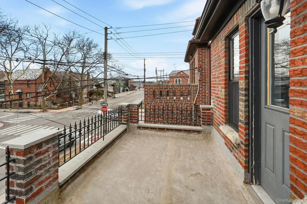 1163 Rhinelander Avenue Bronx NY 10461