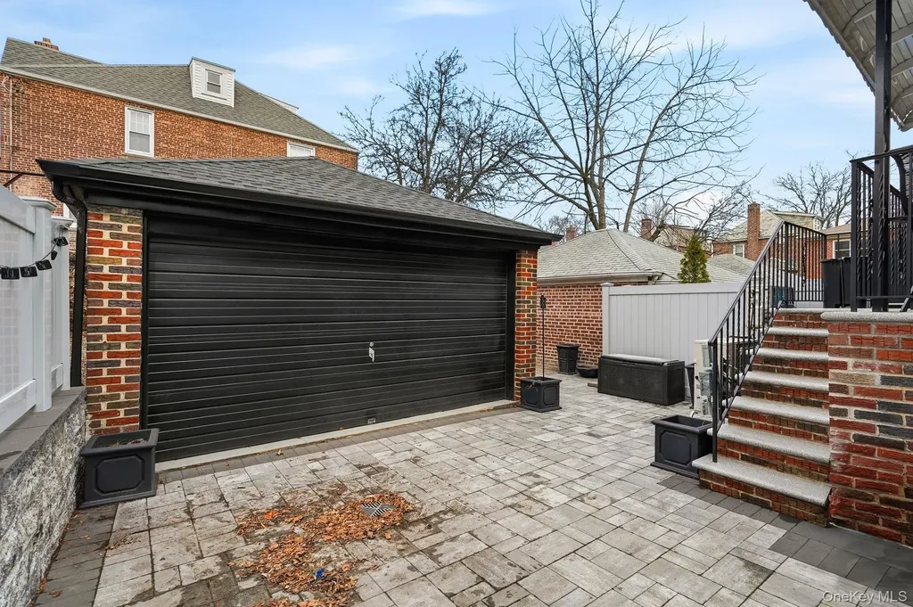 1163 Rhinelander Avenue Bronx NY 10461