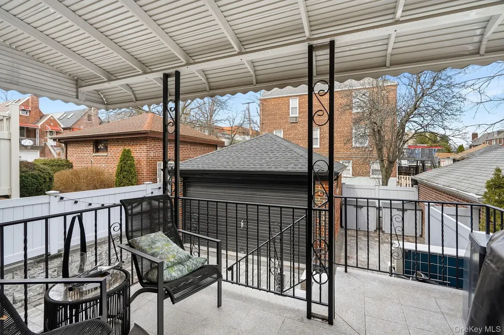 1163 Rhinelander Avenue Bronx NY 10461