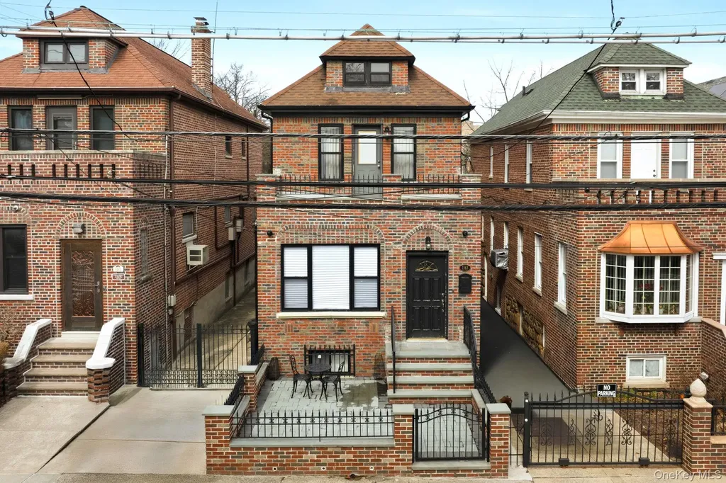 1163 Rhinelander Avenue Bronx NY 10461