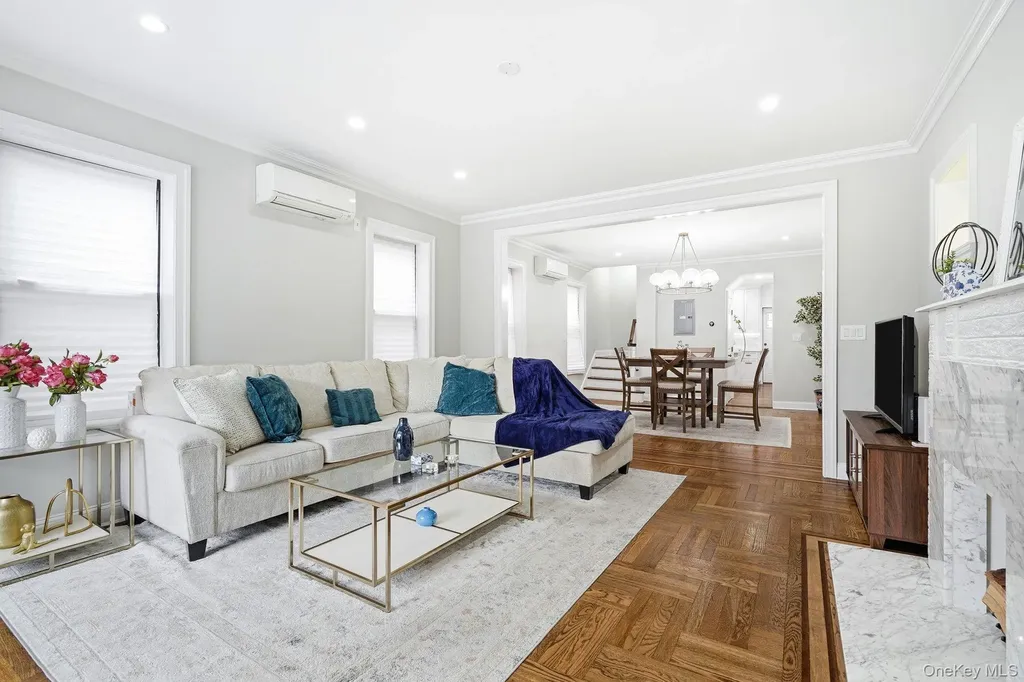 1163 Rhinelander Avenue Bronx NY 10461
