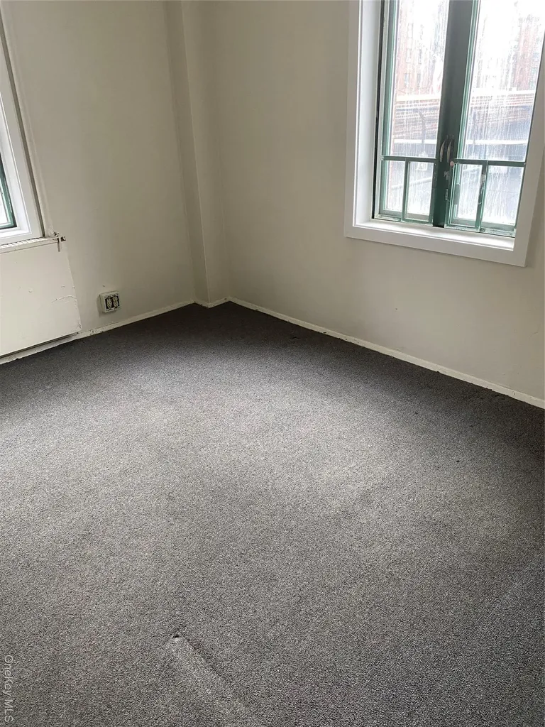 1469 West Avenue Bronx NY 10462