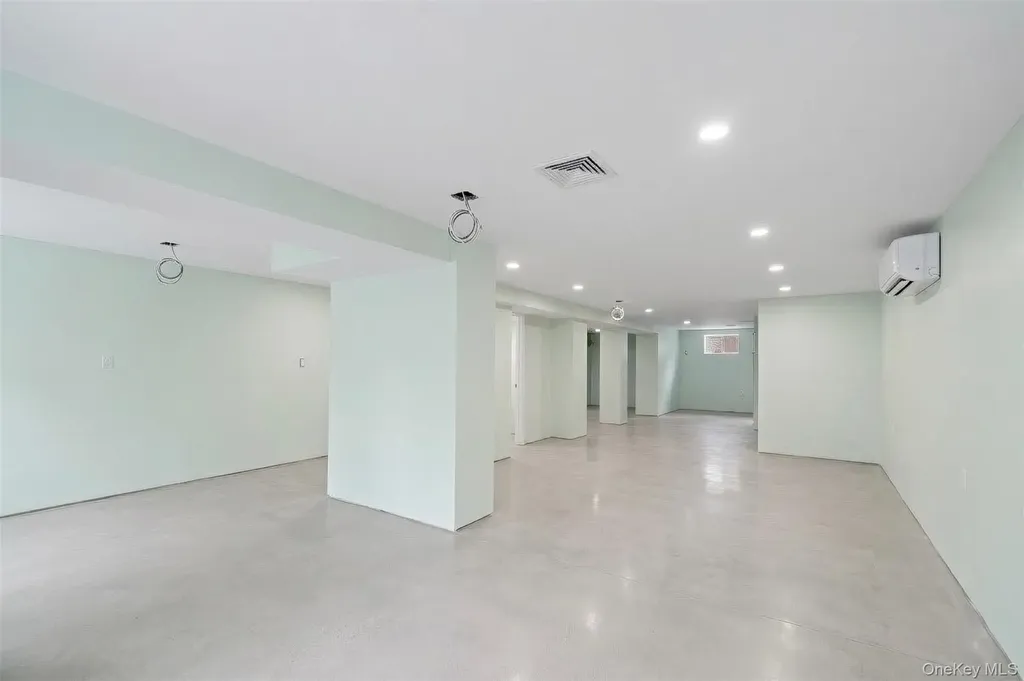 1668 Nostrand Avenue Brooklyn NY 11226