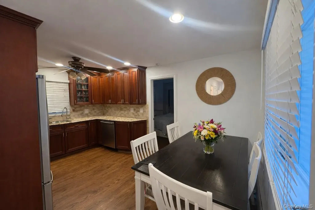 611 West Road Broad Channel NY 11693