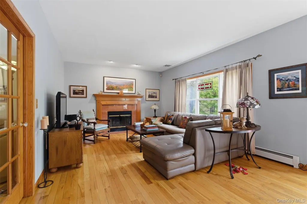 17 Woodridge Drive Chester NY 10918