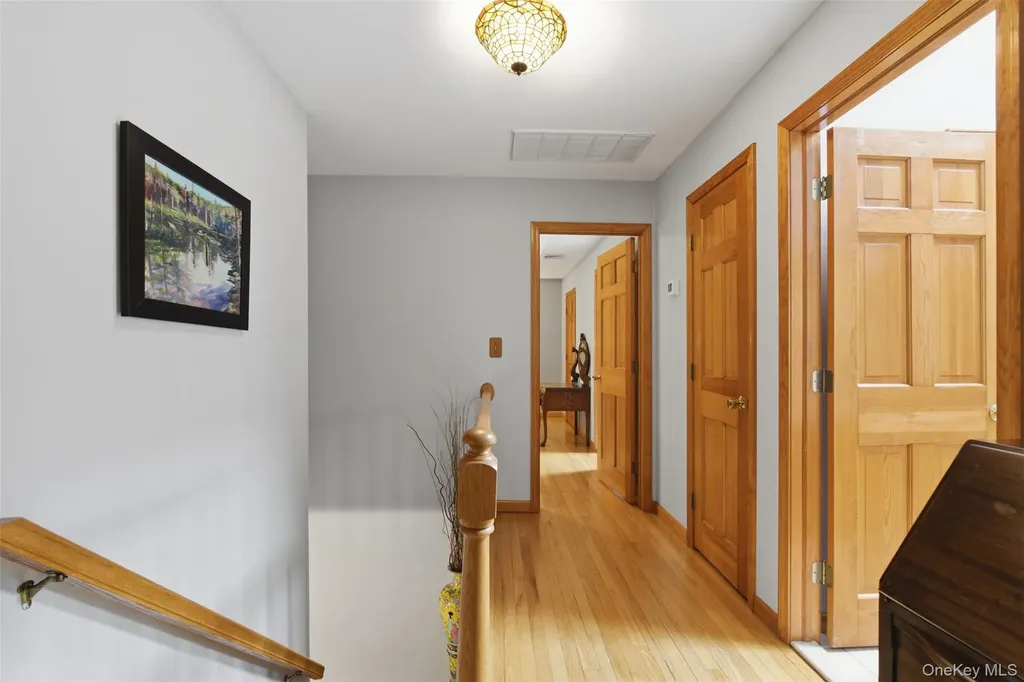 17 Woodridge Drive Chester NY 10918