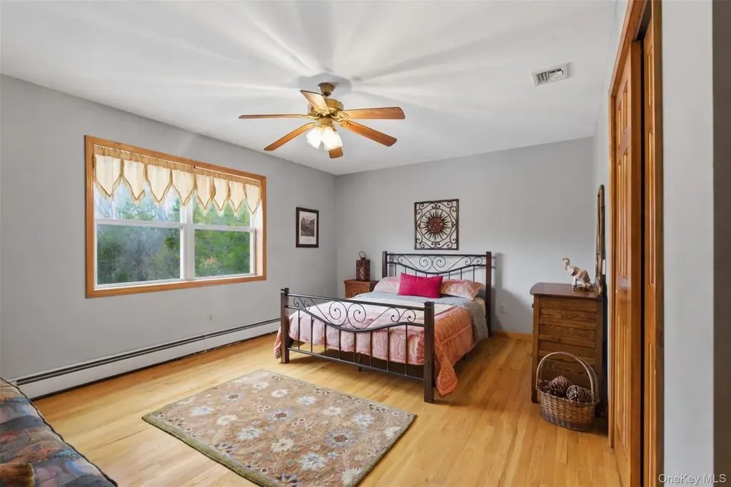 17 Woodridge Drive Chester NY 10918