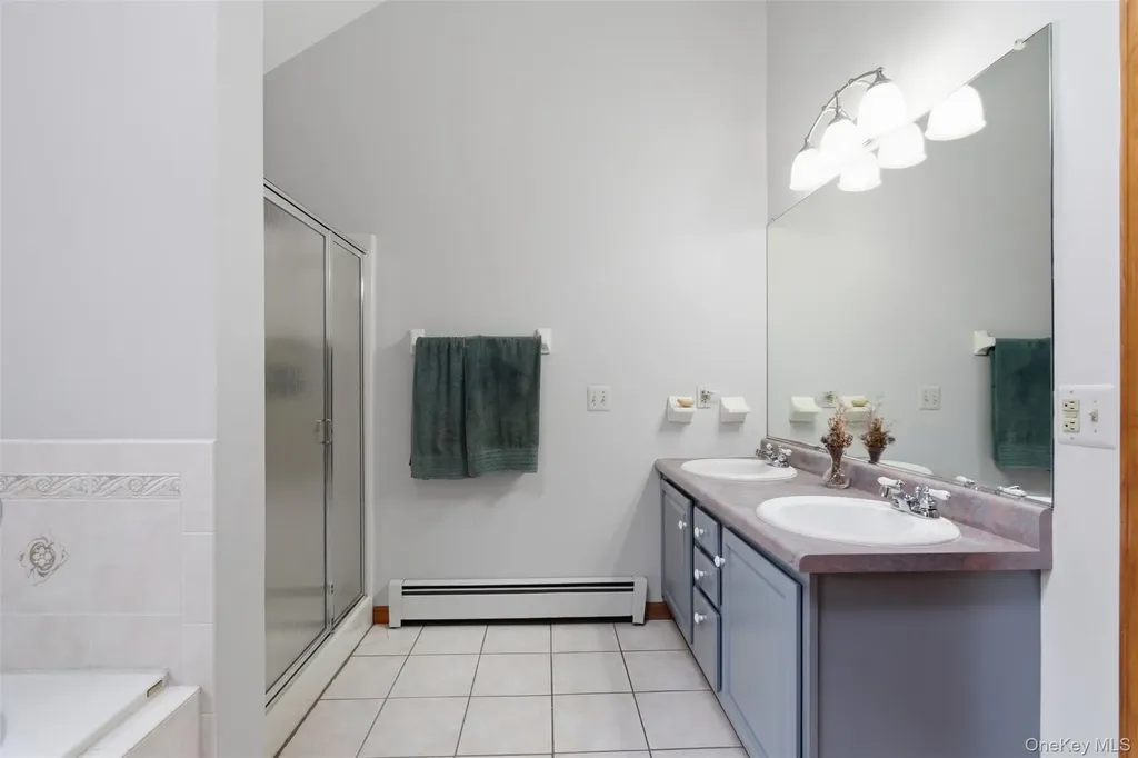 17 Woodridge Drive Chester NY 10918