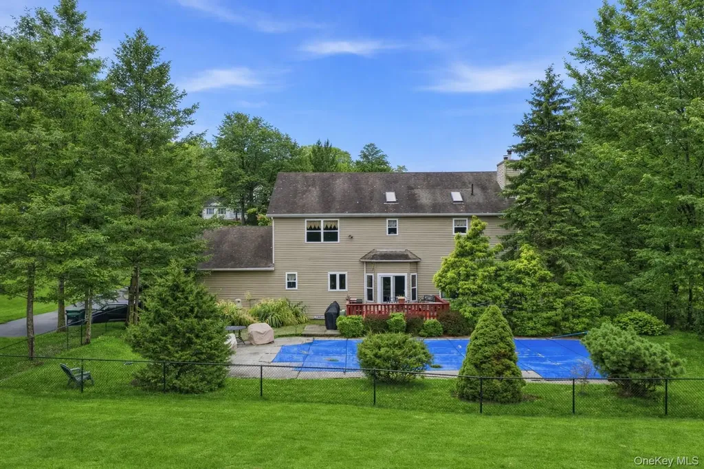 17 Woodridge Drive Chester NY 10918