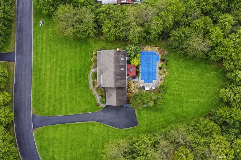 17 Woodridge Drive Chester NY 10918